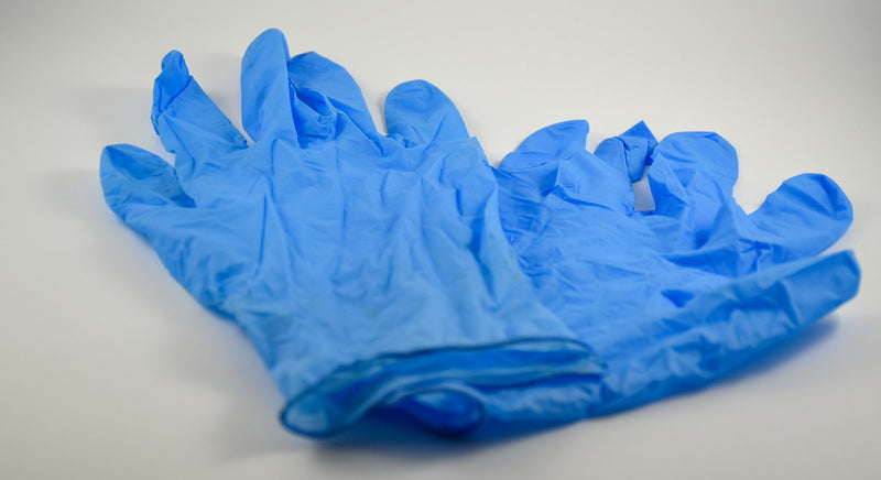 Nitrile medical examination gloves